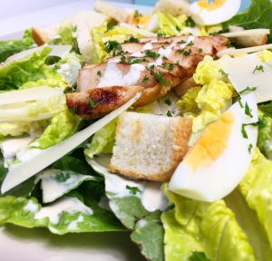 Gezonde(re) Caesar Salad