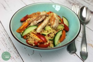 Salade met parelcouscous en kippendij | Foodblogswap