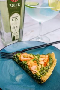 Hartige taart | warmgerookte zalm en spinazie | Lemon&Lime Gin & Tonic